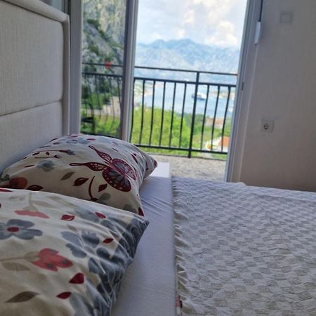 Anastasija 2 Apartment Kotor Luaran gambar