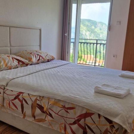 Anastasija 2 Apartment Kotor Luaran gambar