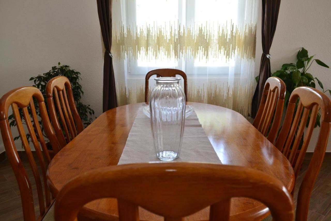 Anastasija 2 Apartment Kotor Luaran gambar