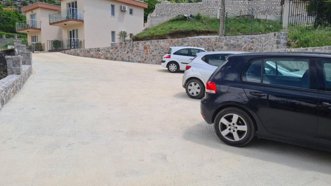 Anastasija 2 Apartment Kotor Luaran gambar